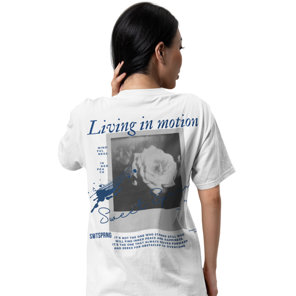 LIVING IN MOTION Oversized Shirt